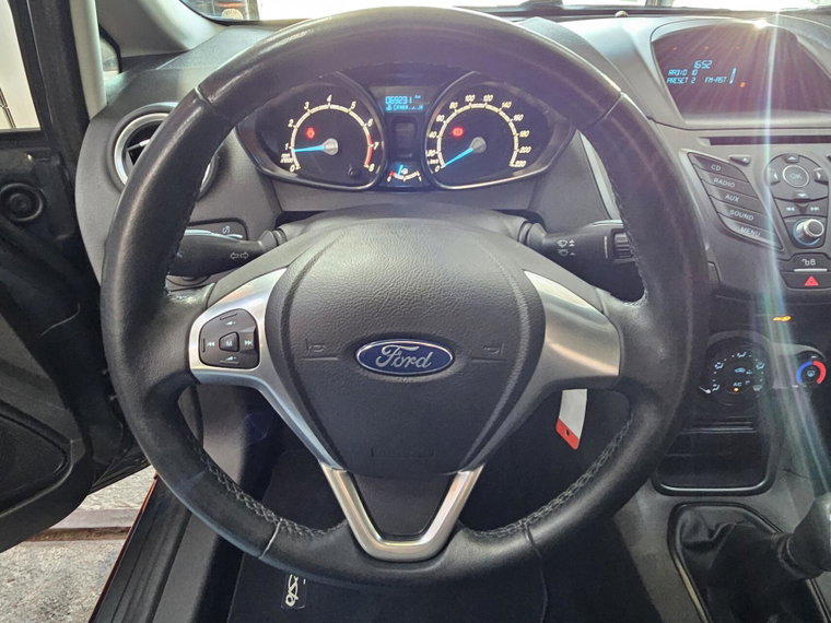 Vehicle Image 15