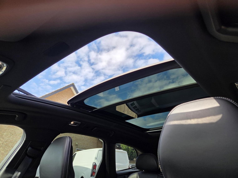 Vehicle Image 38
