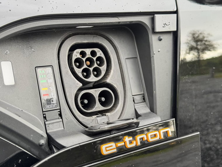 Vehicle Image 50