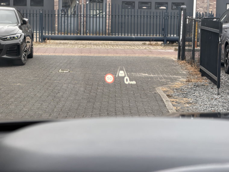 Vehicle Image 22