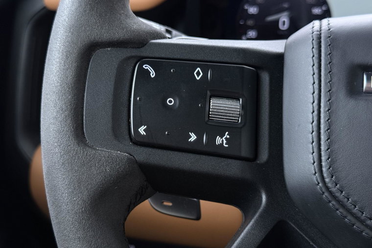 Vehicle Image 37