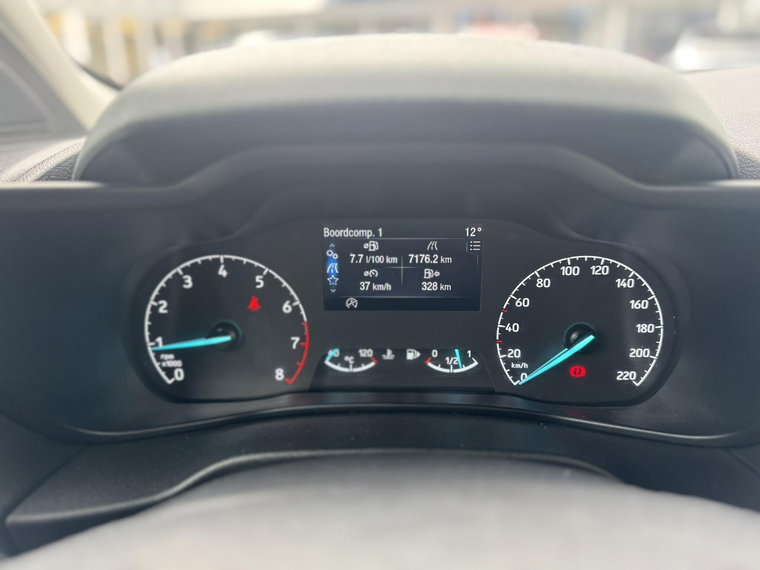 Vehicle Image 14