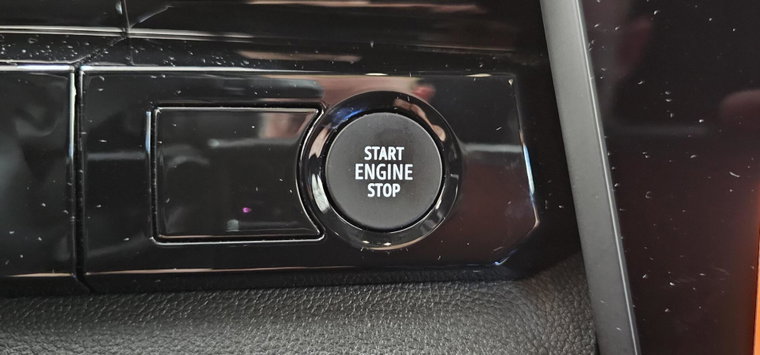Vehicle Image 35