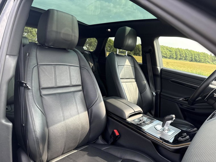 Vehicle Image 40