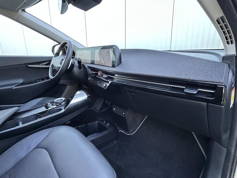Vehicle Image 40