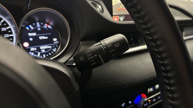 Vehicle Image 28