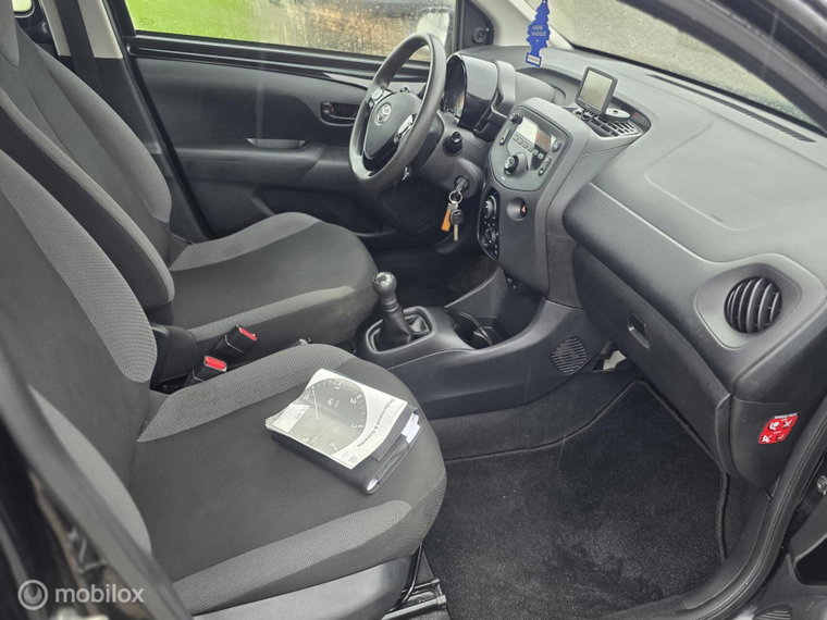 Vehicle Image 17