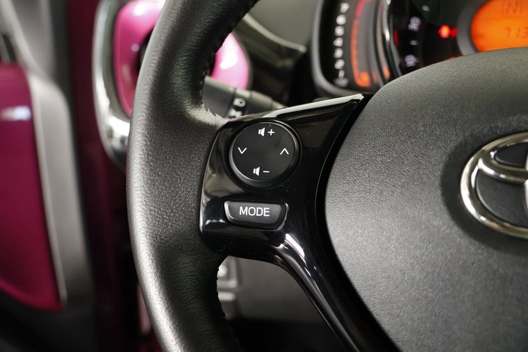 Vehicle Image 20