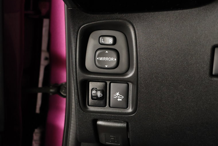 Vehicle Image 22