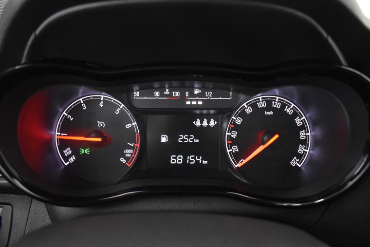Vehicle Image 18