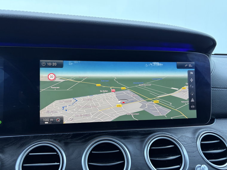 Vehicle Image 38