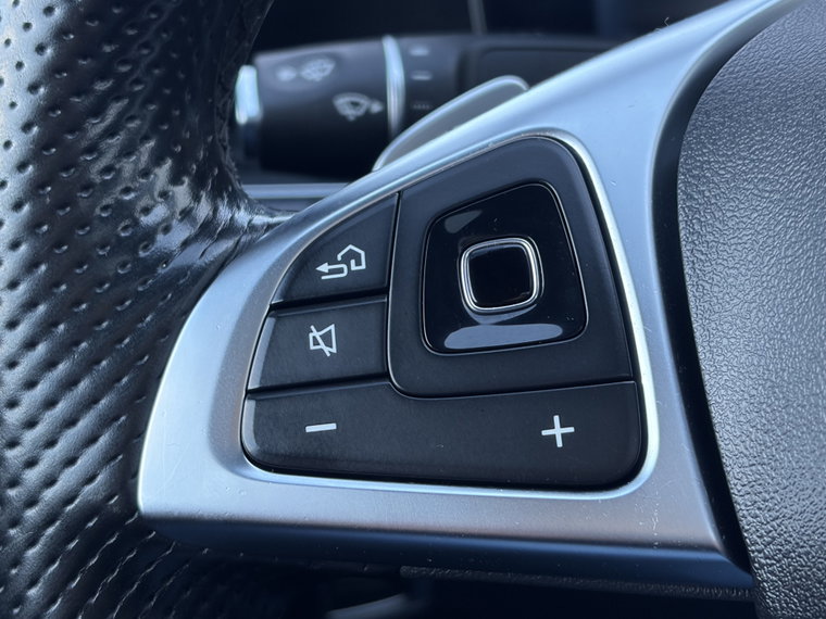 Vehicle Image 48