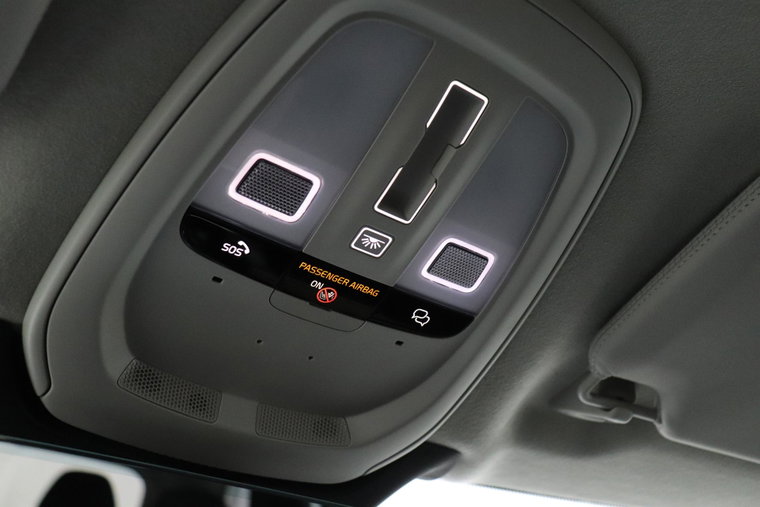 Vehicle Image 35