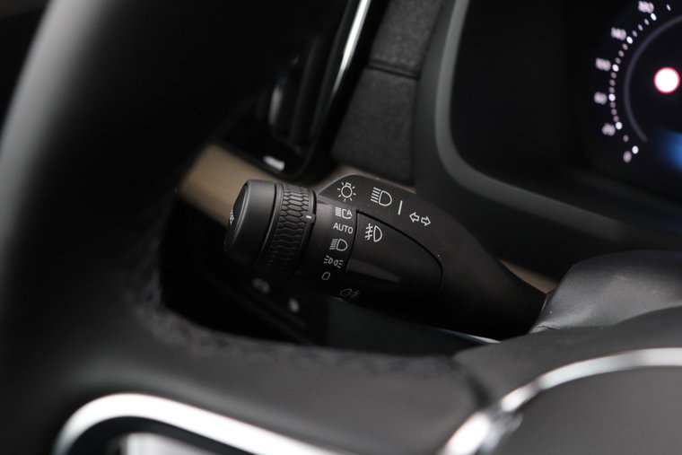 Vehicle Image 43