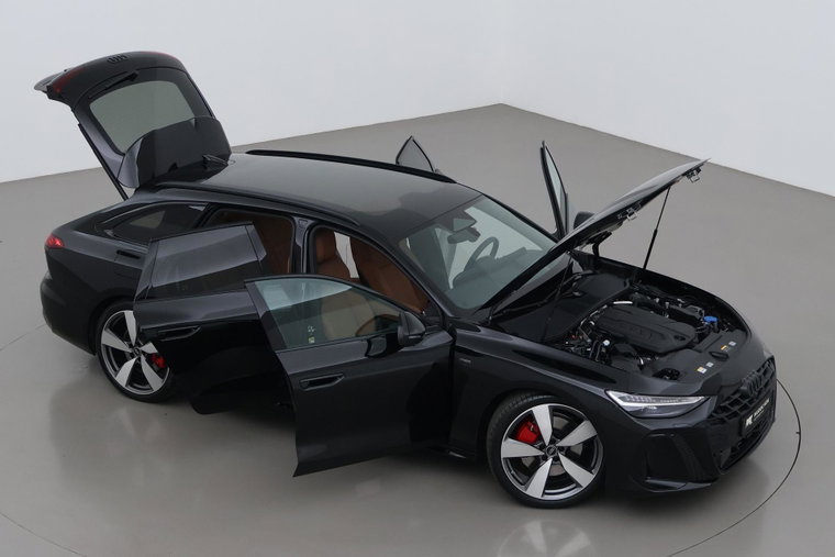Vehicle Image 6