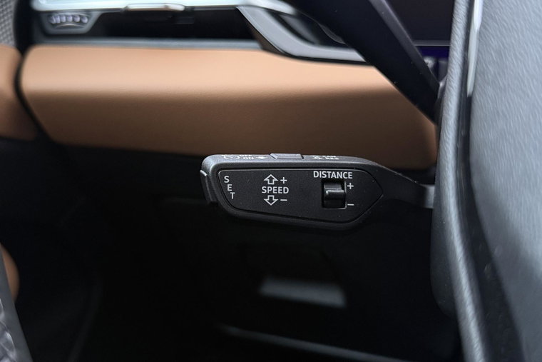 Vehicle Image 47