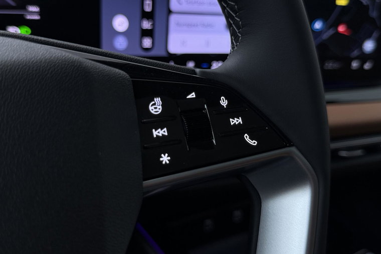 Vehicle Image 48