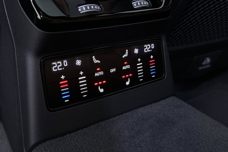 Vehicle Image 57