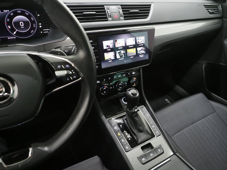 Vehicle Image 36