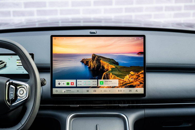 Vehicle Image 12
