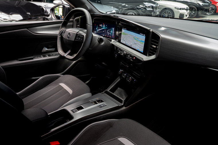 Vehicle Image 19