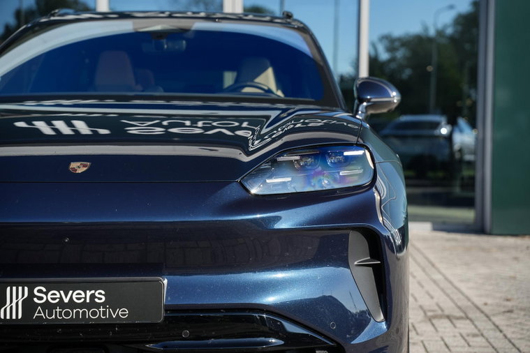 Vehicle Image 38