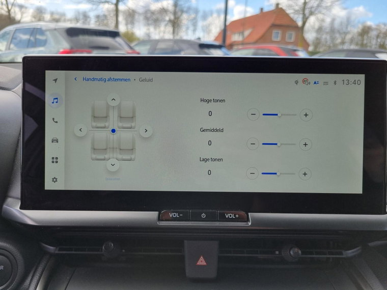 Vehicle Image 21