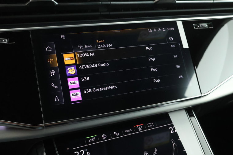 Vehicle Image 30
