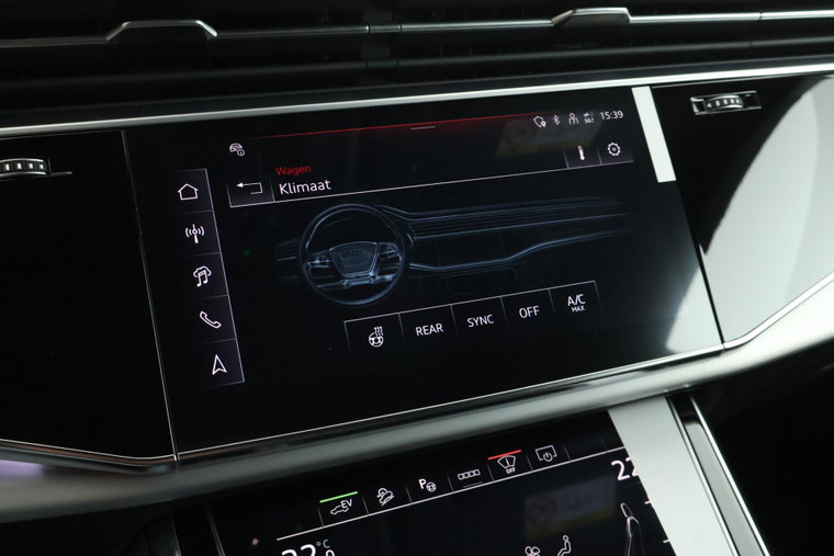 Vehicle Image 38