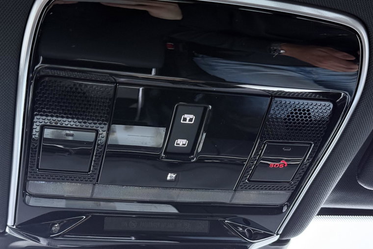 Vehicle Image 36