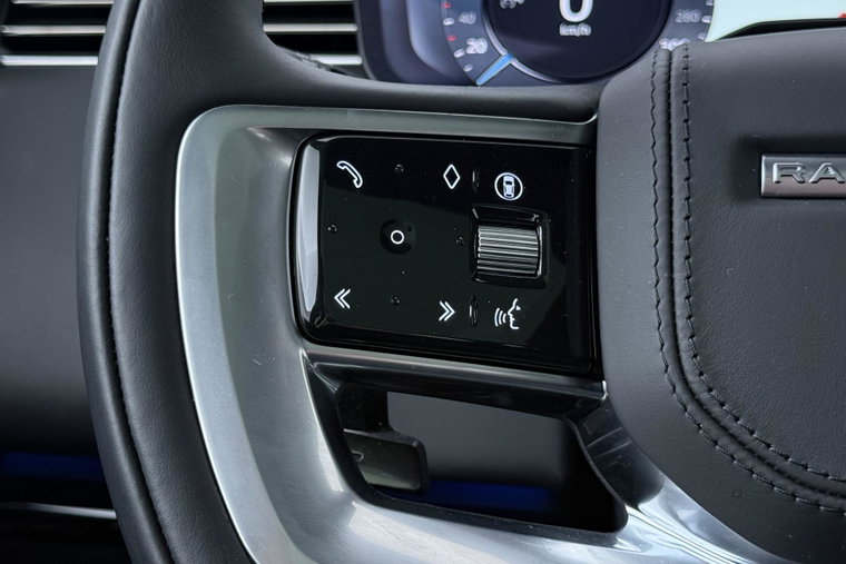Vehicle Image 38
