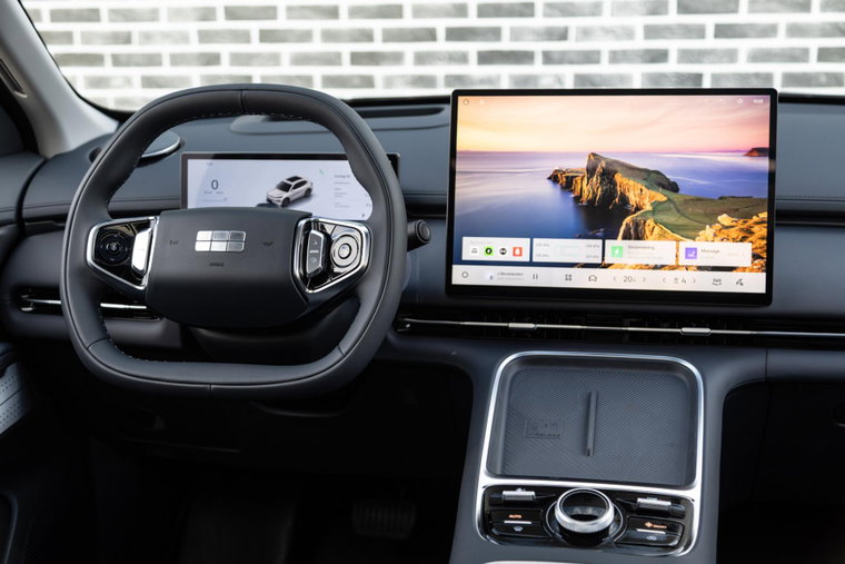 Vehicle Image 6