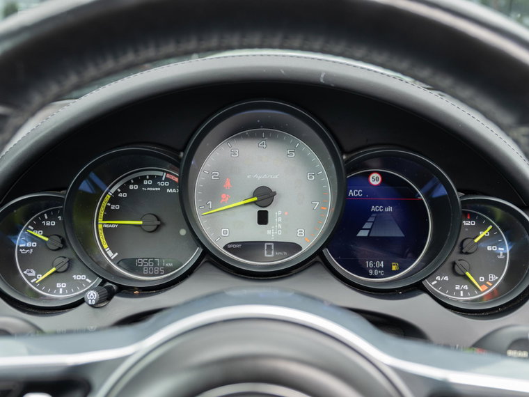 Vehicle Image 31