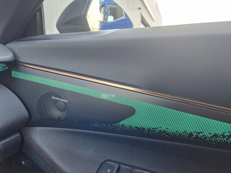 Vehicle Image 33