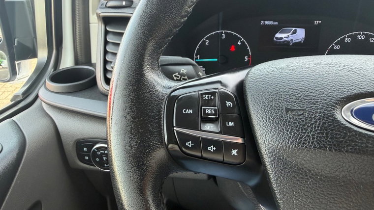 Vehicle Image 24