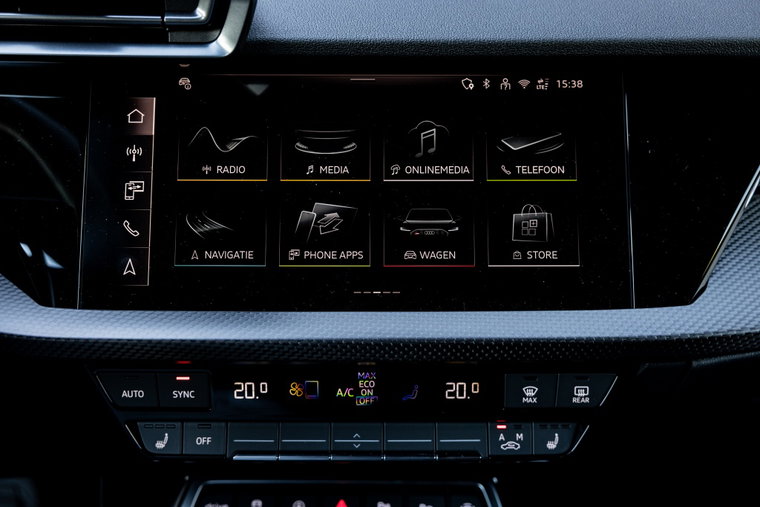 Vehicle Image 38