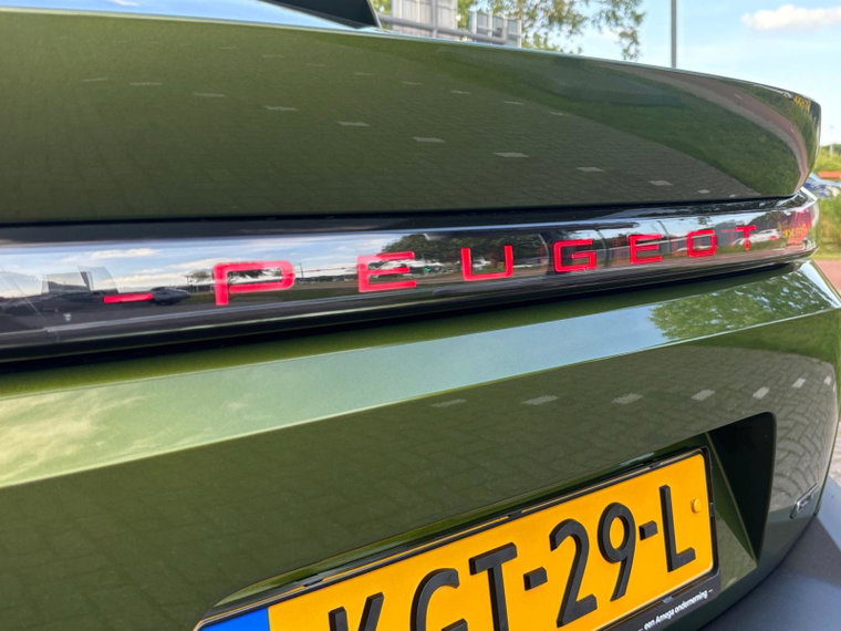 Vehicle Image 36