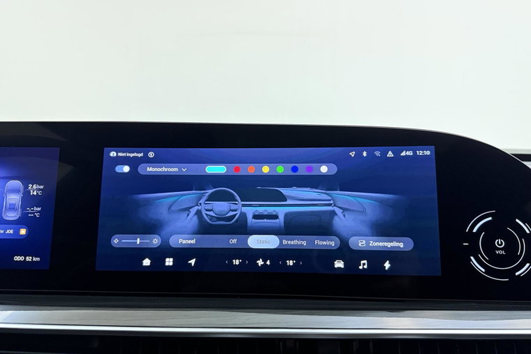 Vehicle Image 38