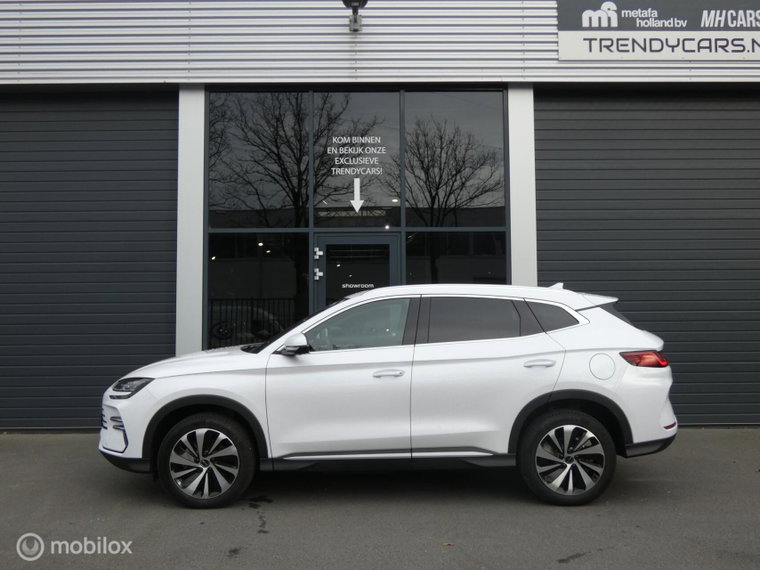 Vehicle Image 23