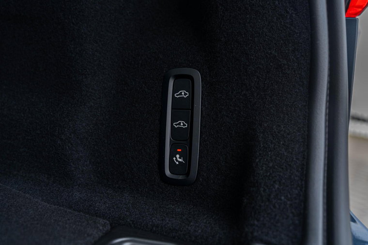 Vehicle Image 28