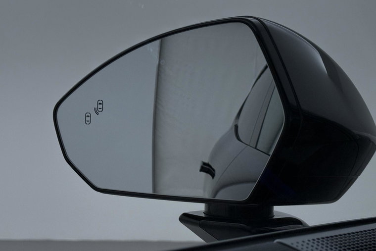Vehicle Image 37
