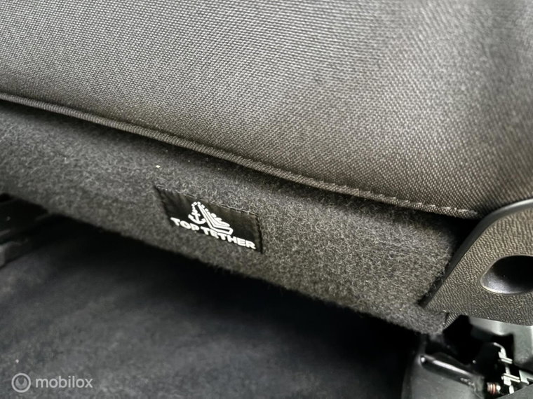 Vehicle Image 28