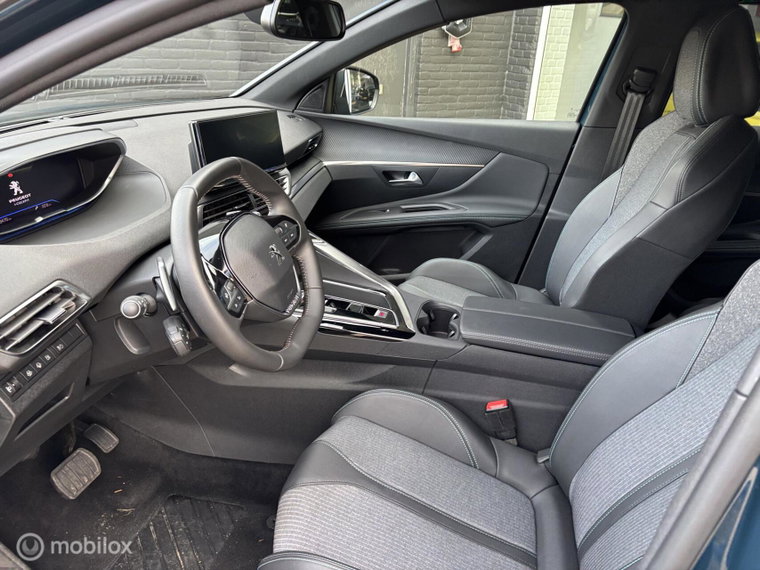 Vehicle Image 38