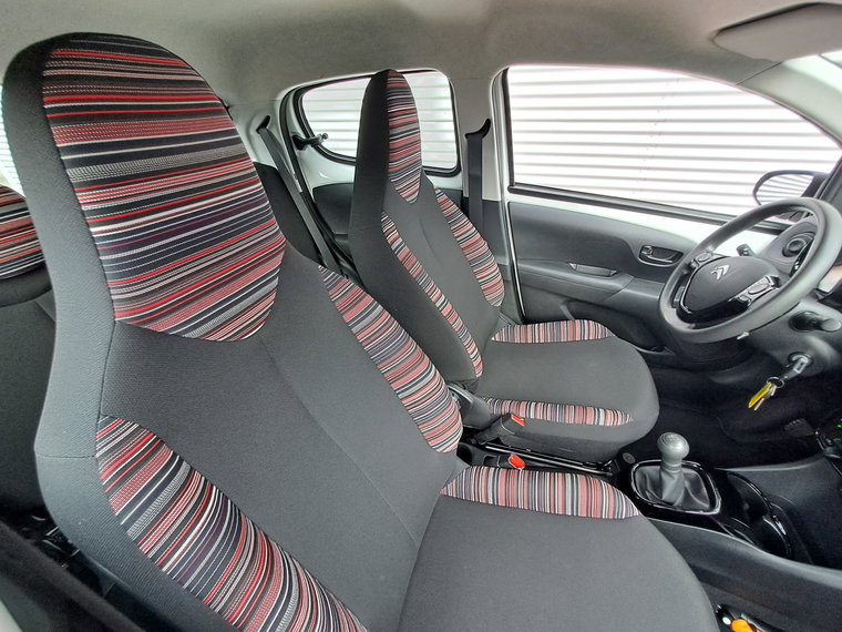 Vehicle Image 13