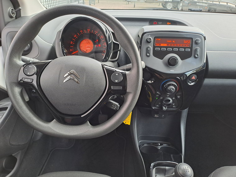Vehicle Image 18
