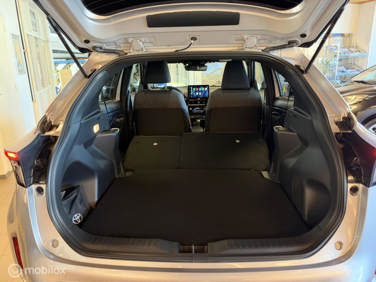 Vehicle Image 30