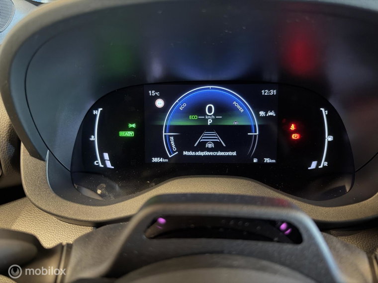 Vehicle Image 11