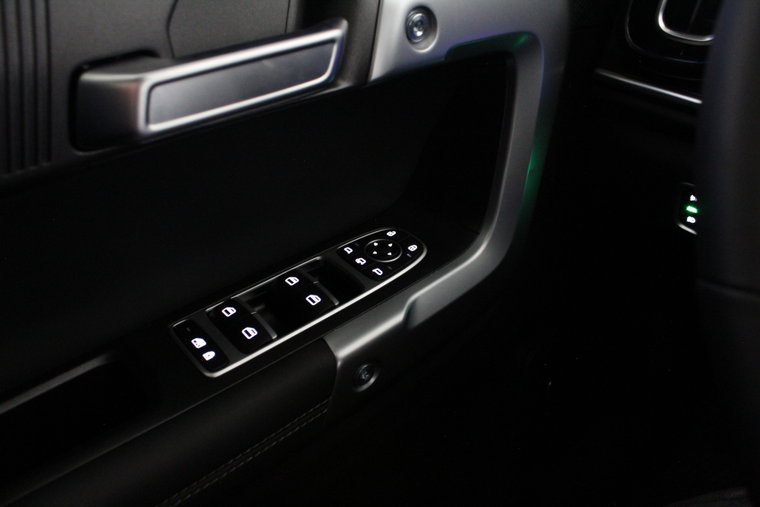 Vehicle Image 18