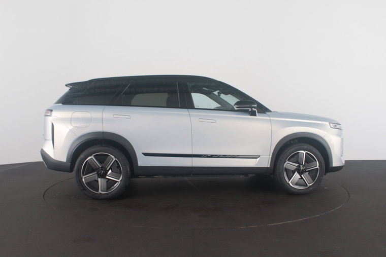 Vehicle Image 22
