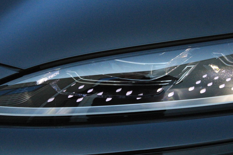 Vehicle Image 8